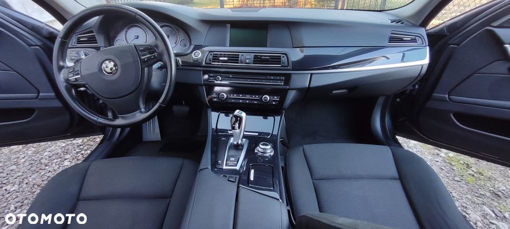 BMW Seria 5 520d - 10