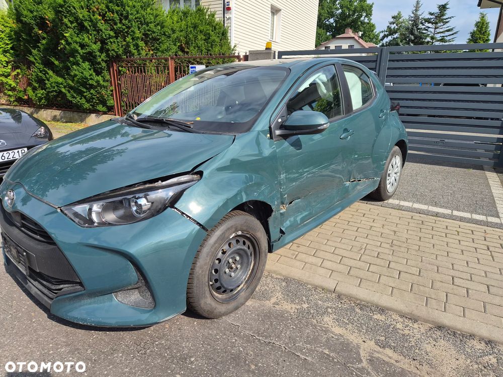 Toyota Yaris - 4