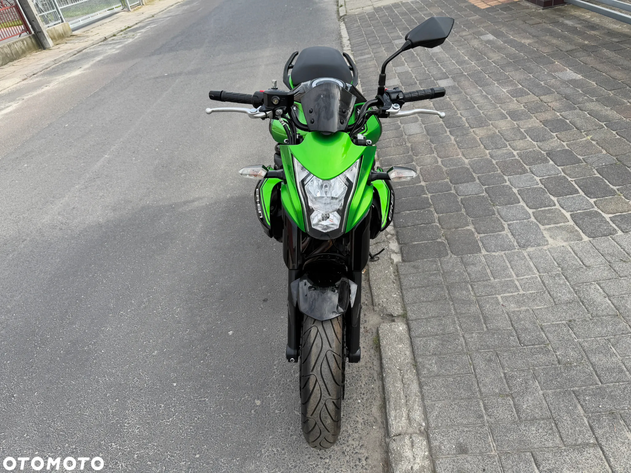 Kawasaki ER - 2