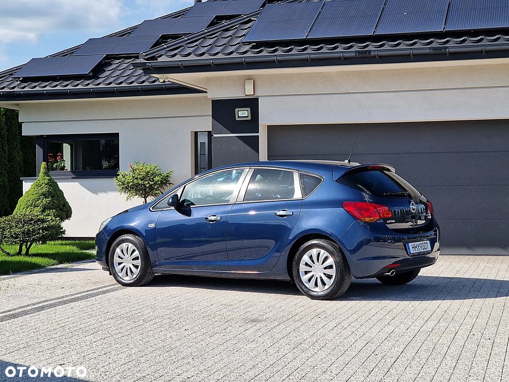 Opel Astra 1.4 Turbo 150 Jahre - 18