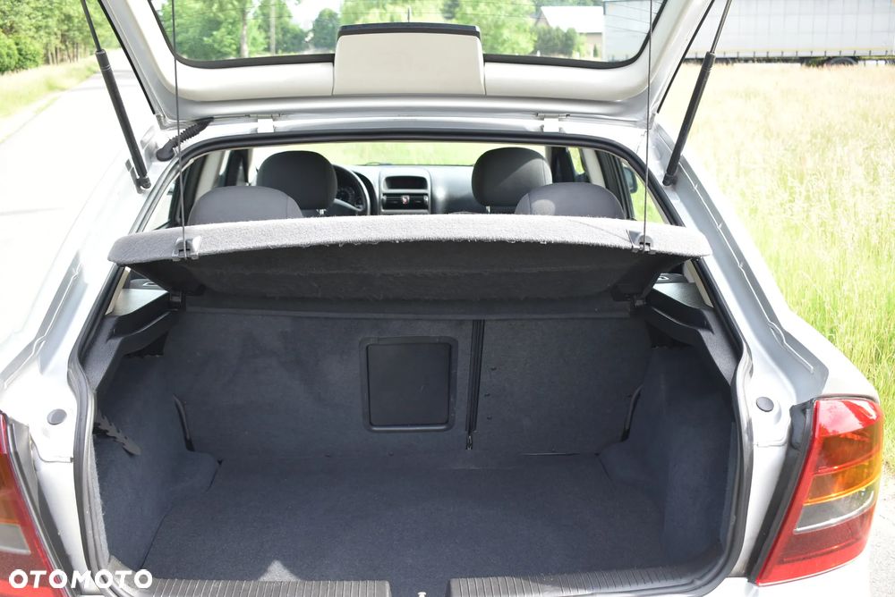 Opel Astra 1.6 Elegance - 17