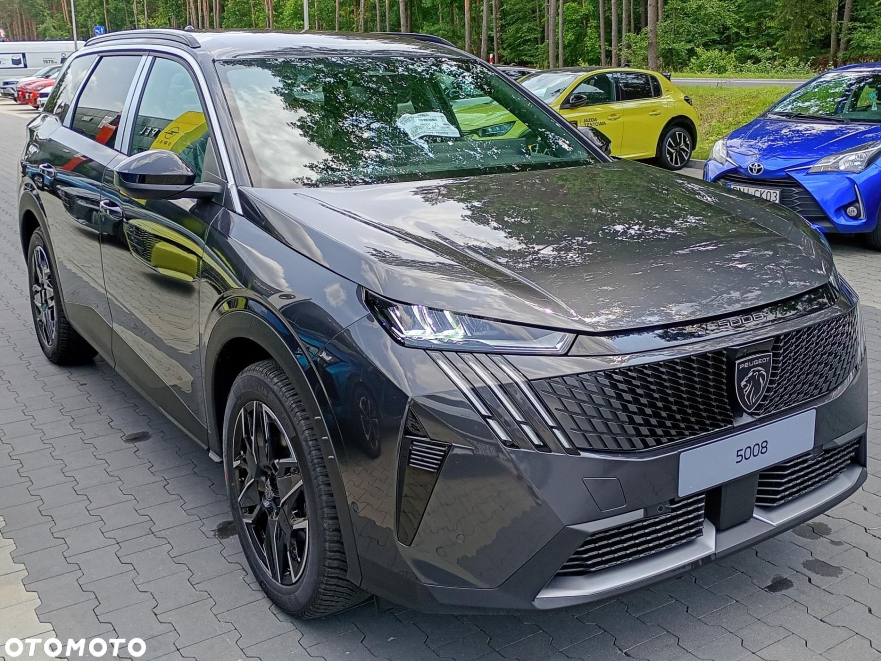 Peugeot 5008 - 8