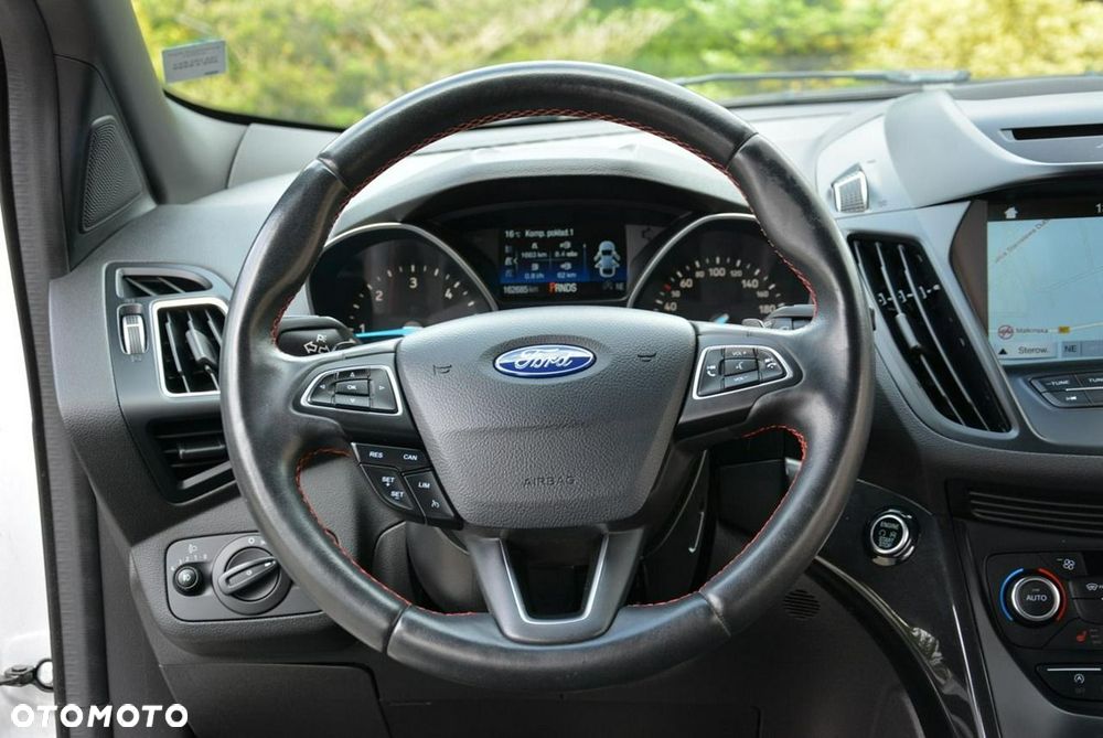 Ford Kuga 2.0 TDCi 4x4 ST-Line - 21