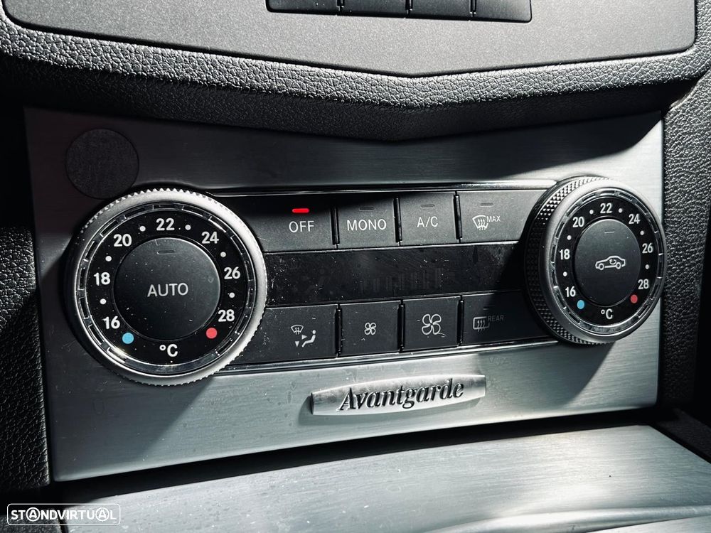Mercedes-Benz C 250 CDi Avantgarde BlueEfficiency - 23