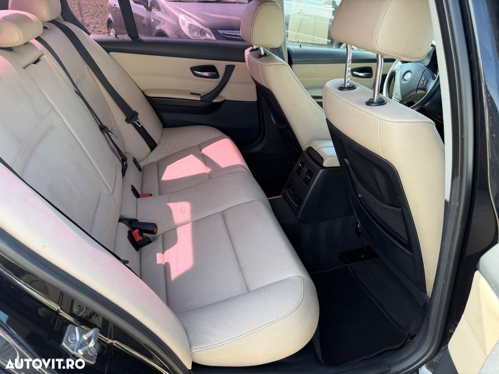 BMW Seria 3 320d xDrive DPF Aut. Edition Fleet Sport - 8