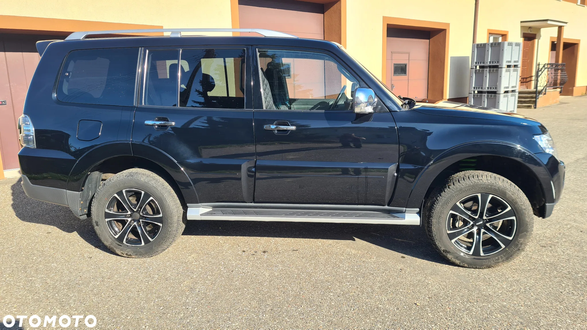 Mitsubishi Pajero - 5