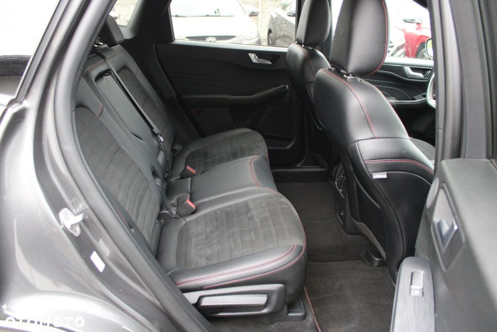 Ford Kuga - 27