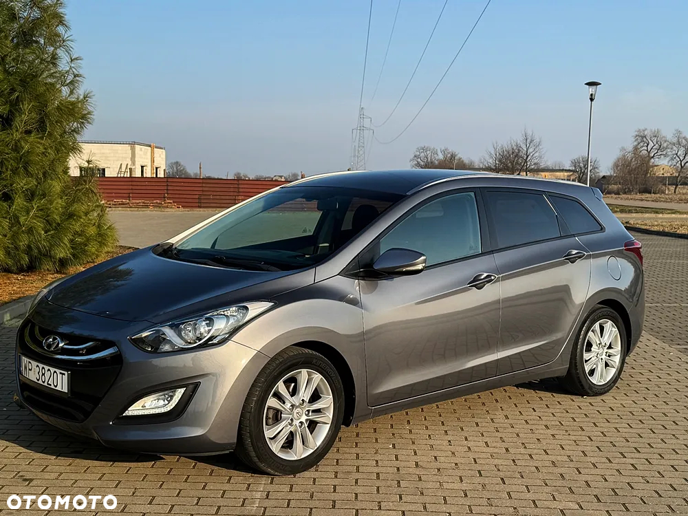 Hyundai i30 1.6 GDI BlueDrive Comfort - 35