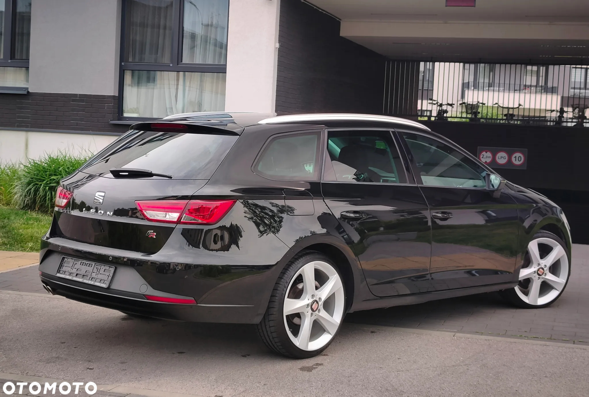 Seat Leon 2.0 TDI DPF FR - 8
