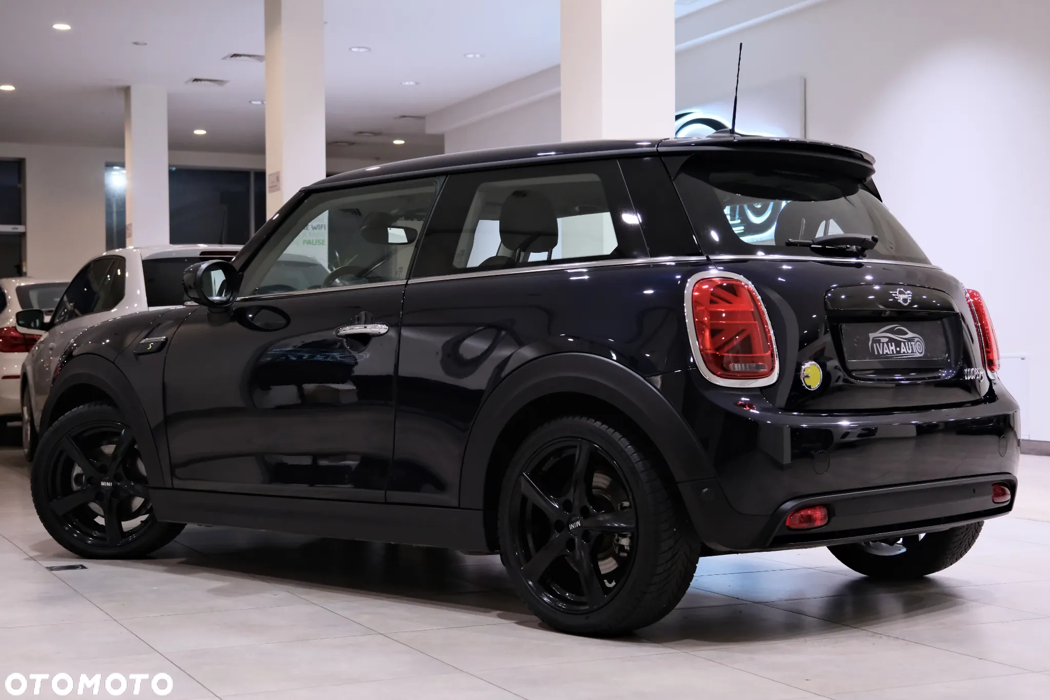 MINI Cooper SE - 7