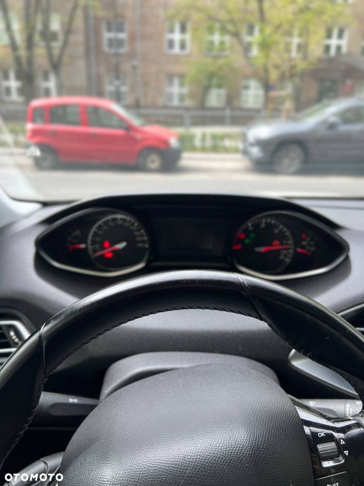 Peugeot 308 BlueHDi FAP 130 Stop & Start Allure Pack - 7