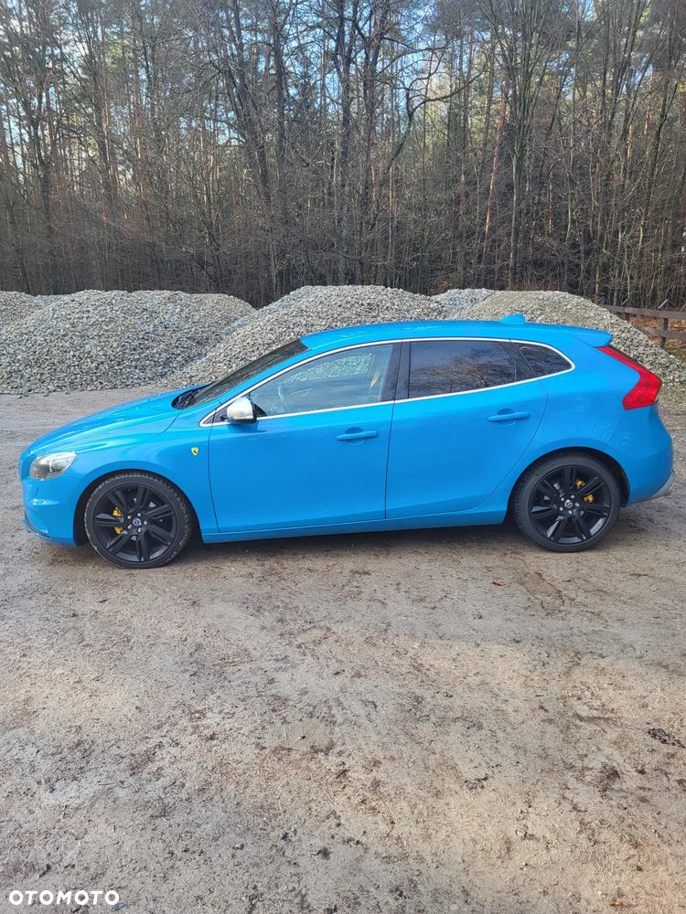 Volvo V40 D2 R Design - 3