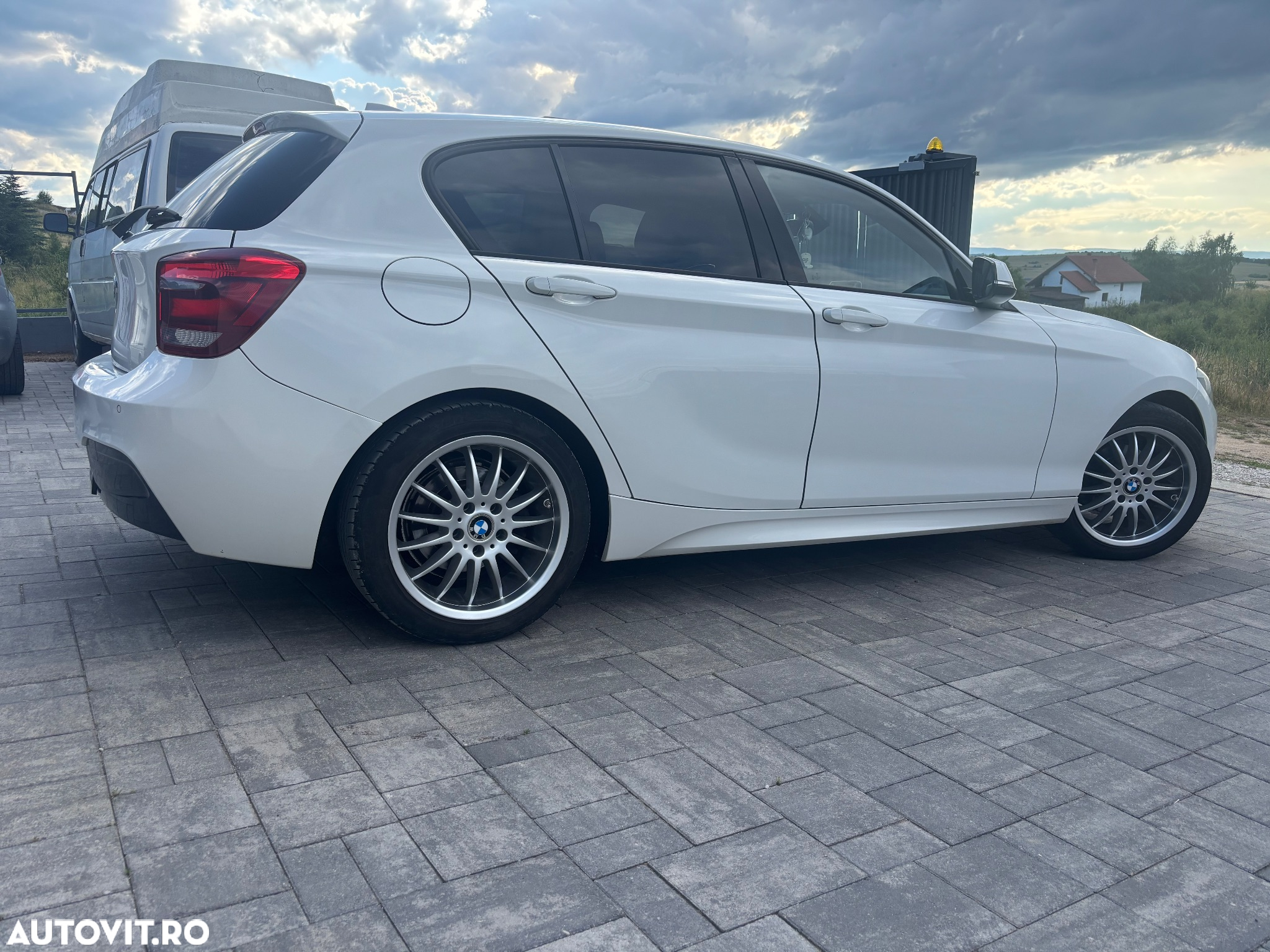 BMW Seria 1 118d - 14