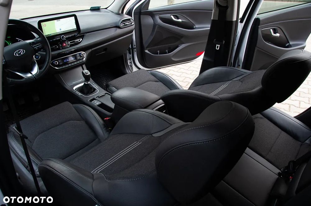 Hyundai i30 1.5 T-GDI 48V Premium - 10
