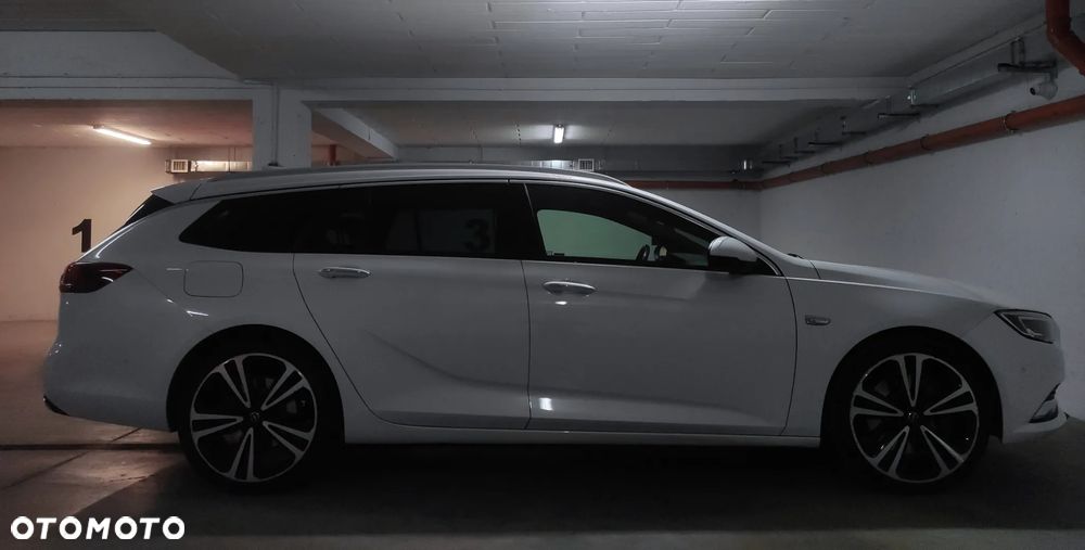 Opel Insignia 2.0 T 4x4 Innovation S&S - 11