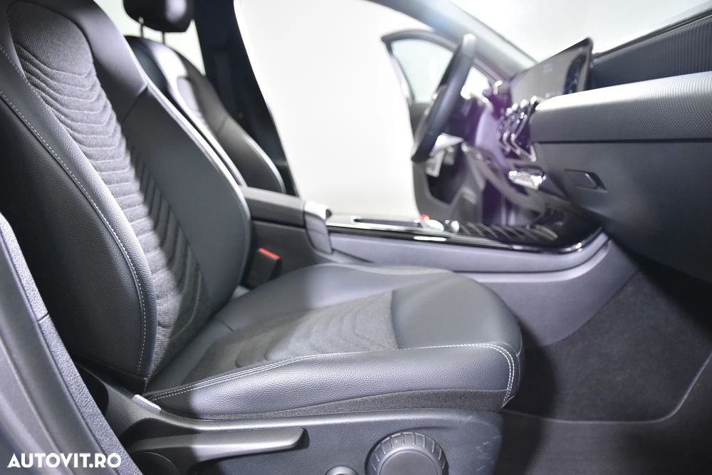 Mercedes-Benz A 180 MHEV 7G-DCT - 11