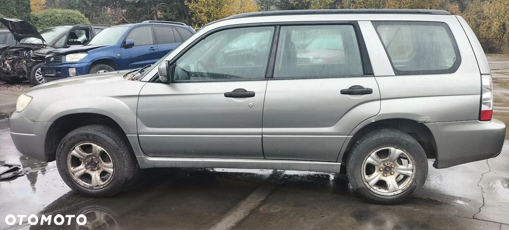 DRZWI PRZÓD LEWY PRAWY BŁOTNIK LUSTERKO LAMPA SZYBA PANEL KOD 45A SUBARU FORESTER II LIFT SG 2,0 AWD - 1