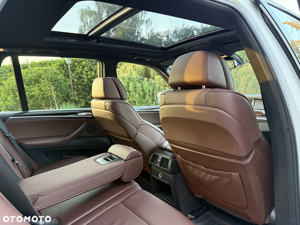 BMW X5 3.5i xDrive - 16