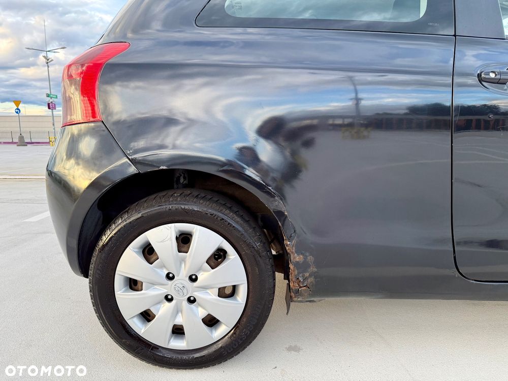 Toyota Yaris 1.3 Sol - 6