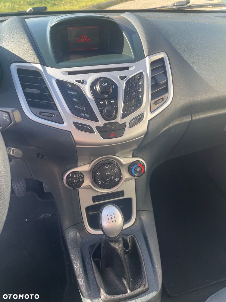 Ford Fiesta 1.25 Champions Edition - 12