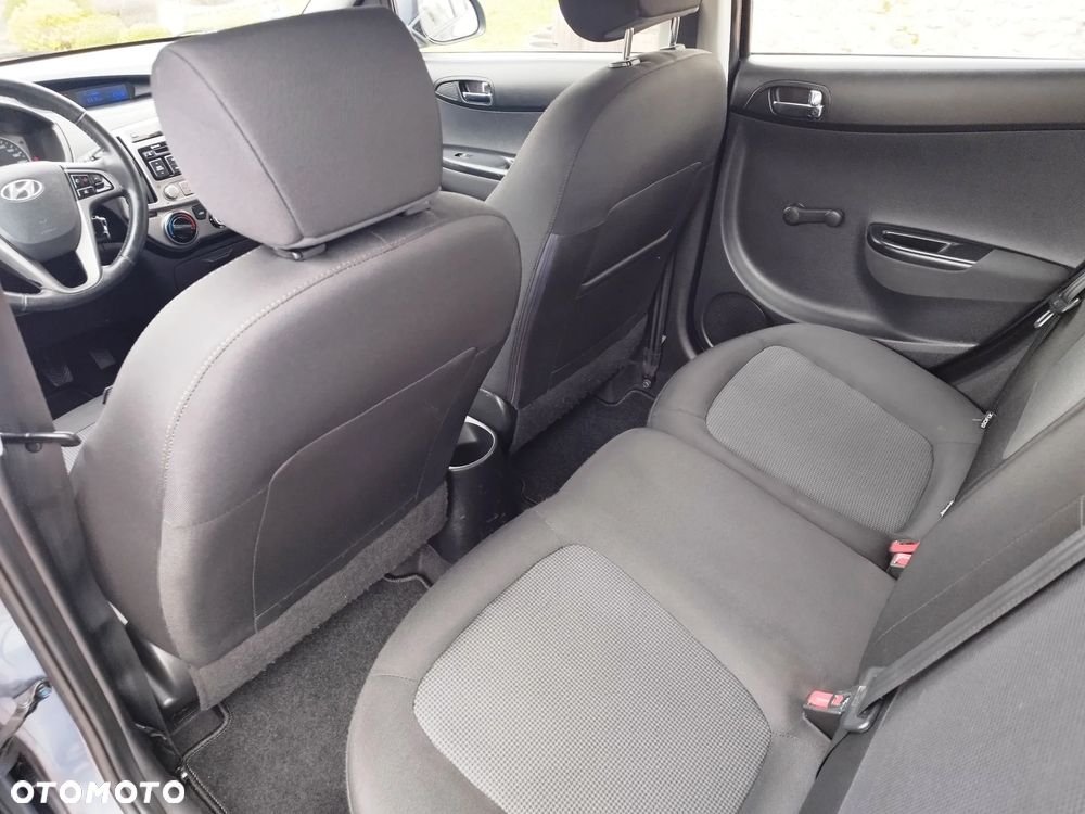 Hyundai i20 1.2 Intro Edition - 10