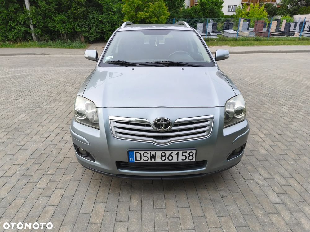 Toyota Avensis 1.8 VVT-i Luna - 3