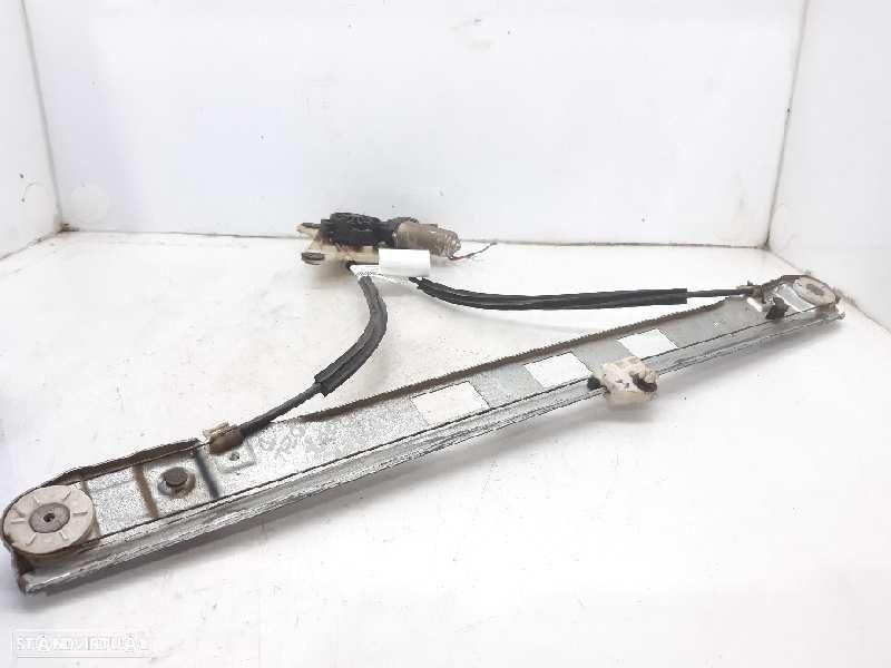 ELEVADOR FRENTE DIREITO RENAULT MASTER - 1