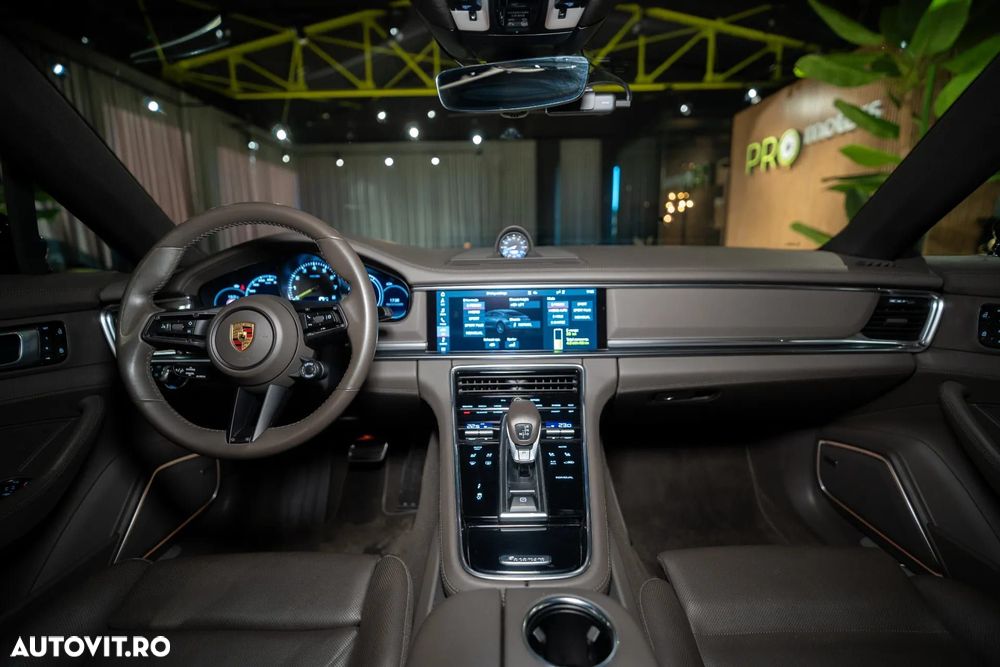 Porsche Panamera - 14