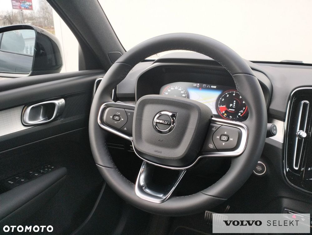 Volvo XC 40 - 22