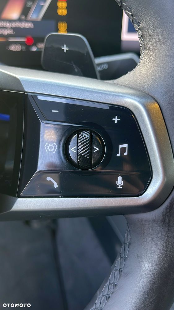 BMW Seria 5 540d xDrive - 24