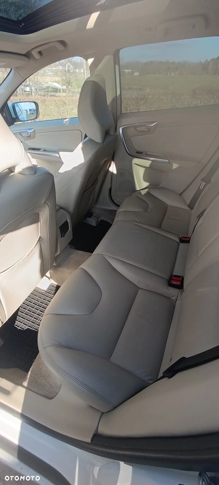 Volvo XC 60 T6 AWD Edition Pro - 27