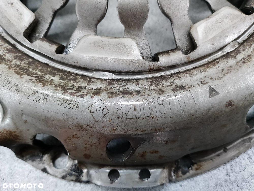 SPRZĘGŁO KOMPLETNE DACIA DUSTER 8201067155  8200187171 1.6 16V - 8