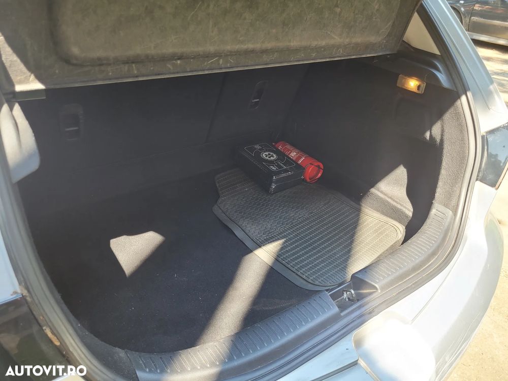 Mazda 3 1.6i TE - 22