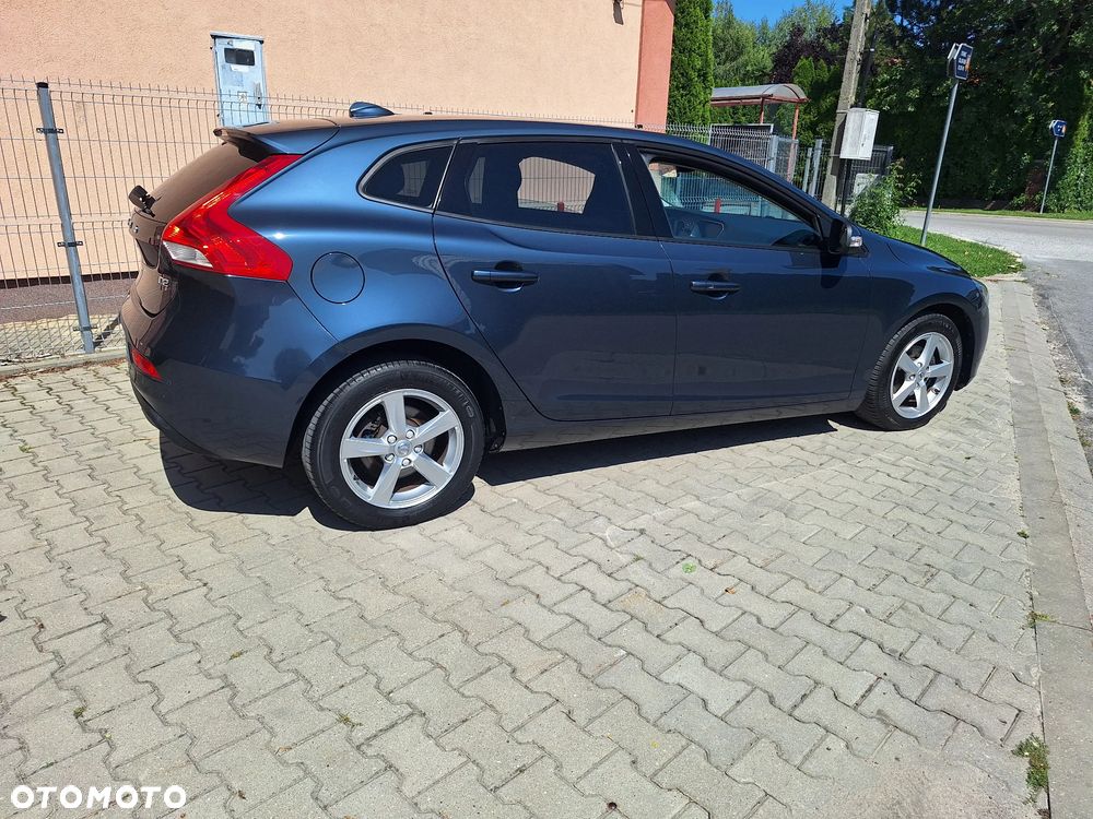 Volvo V40 D2 Kinetic - 13
