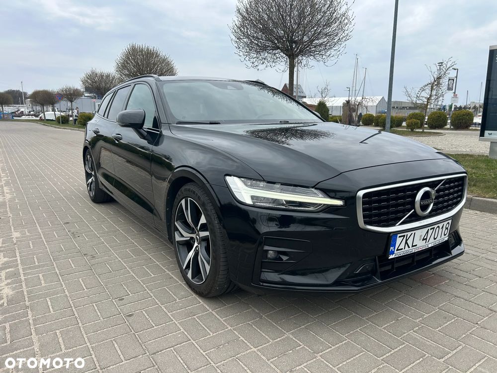 Volvo V60 B4 D R-Design - 9