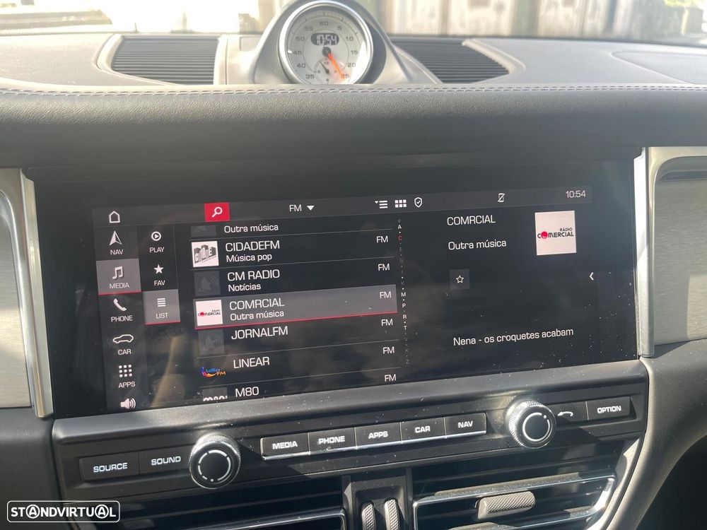 Porsche Macan Turbo PDK - 25