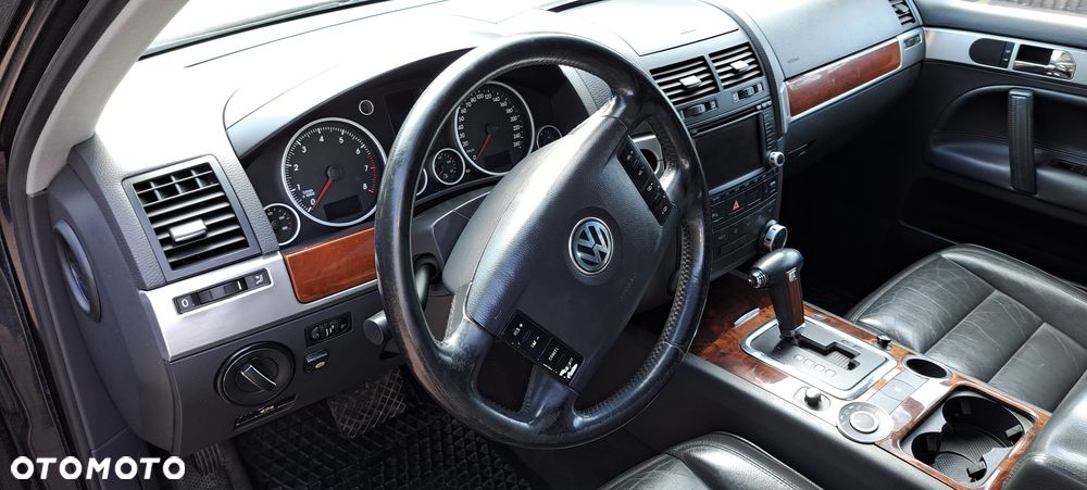 Volkswagen Touareg 3.2 V6 Automatik - 11