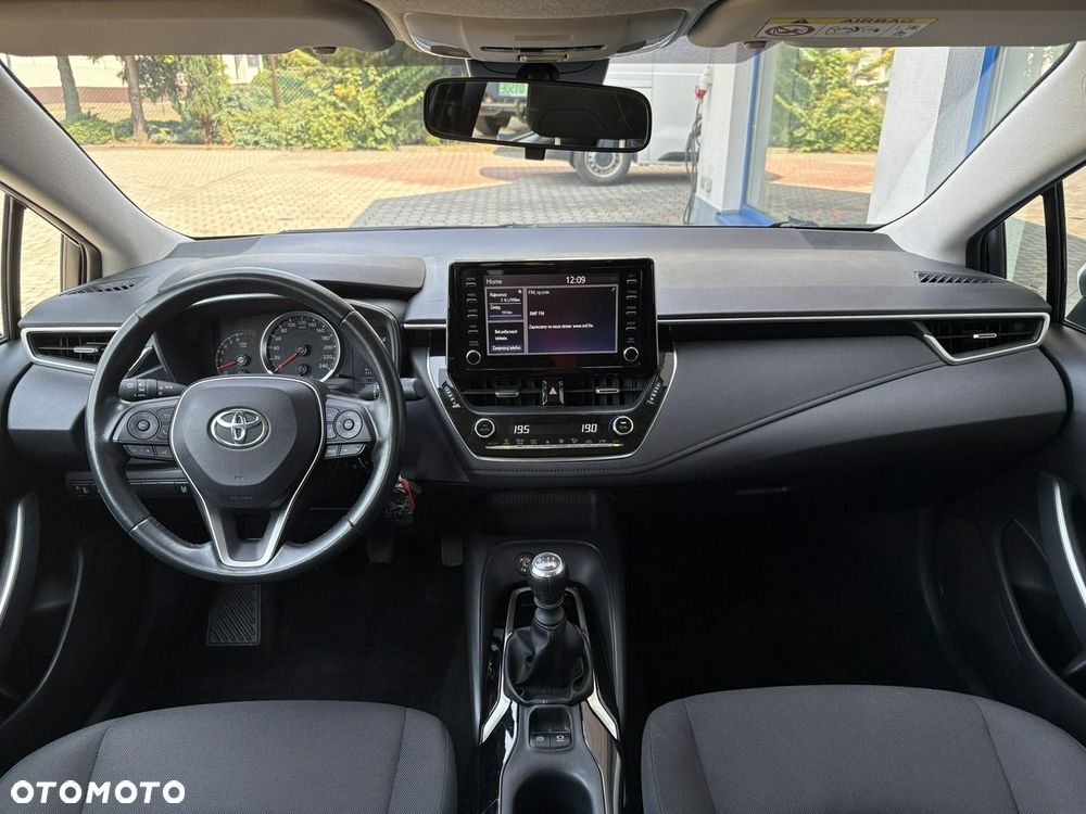 Toyota Corolla - 15