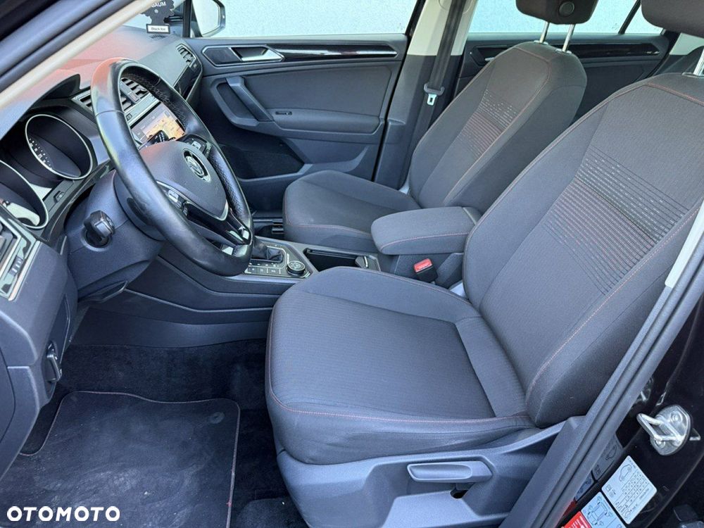 Volkswagen Tiguan - 22