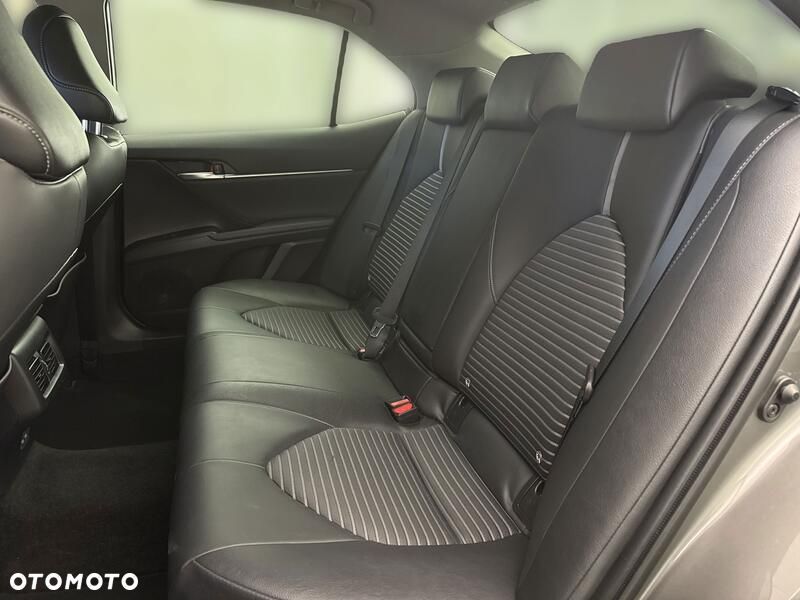 Toyota Camry 2.5 Hybrid Prestige CVT - 20
