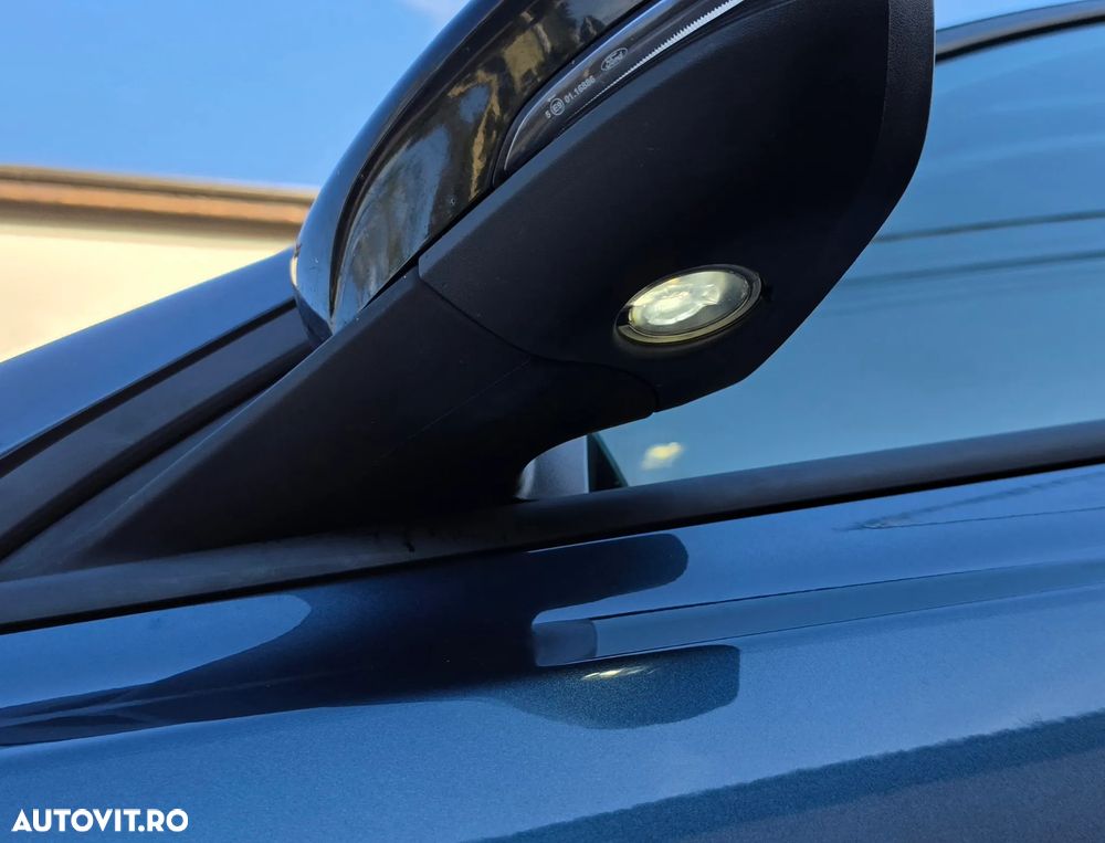 Ford Focus - 25