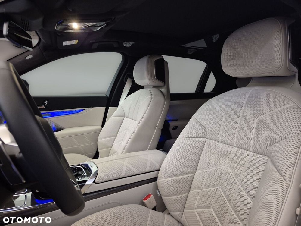 BMW Seria 7 740d xDrive mHEV M Sport sport - 13