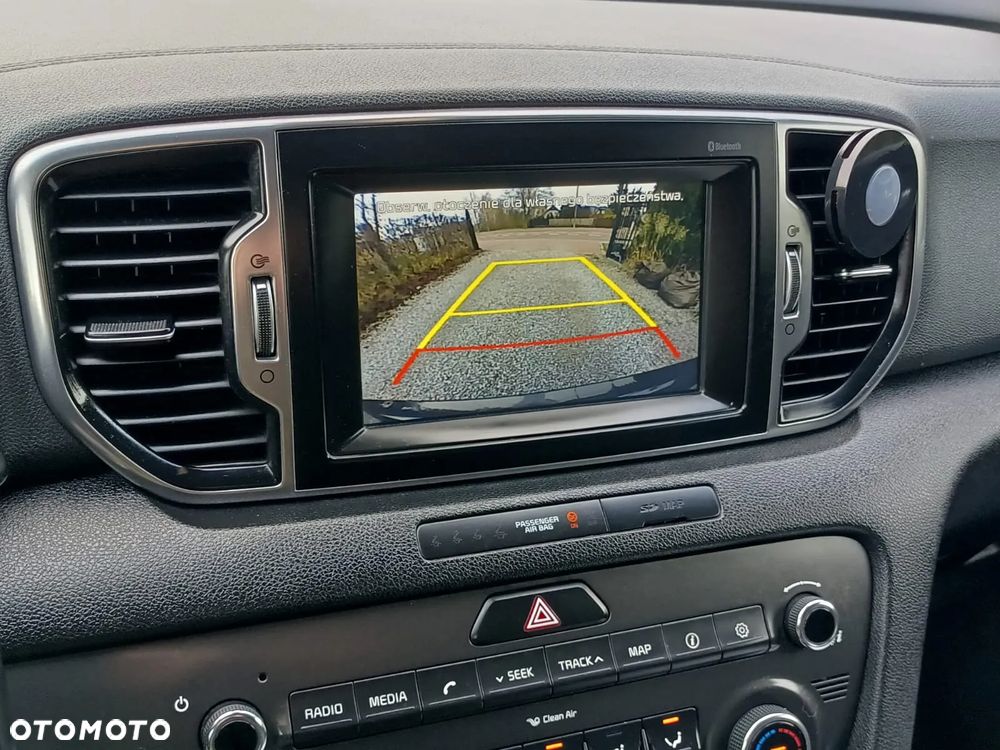 Kia Sportage 1.7 CRDI 2WD Dream-Team Edition - 23