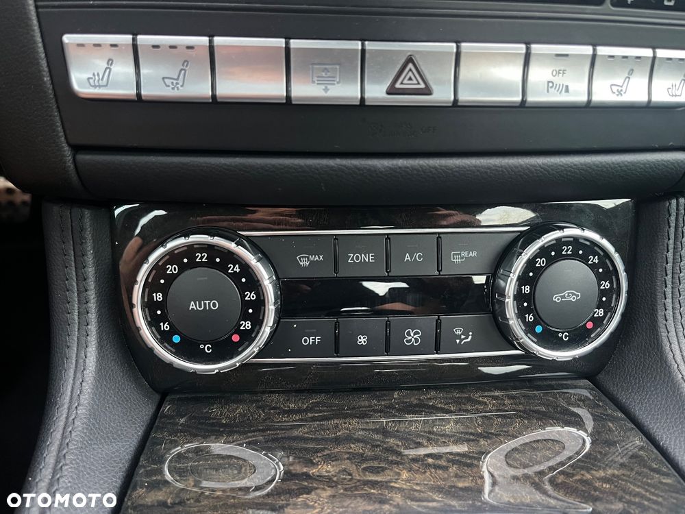 Mercedes-Benz CLS 500 4Matic 7G-TRONIC - 31