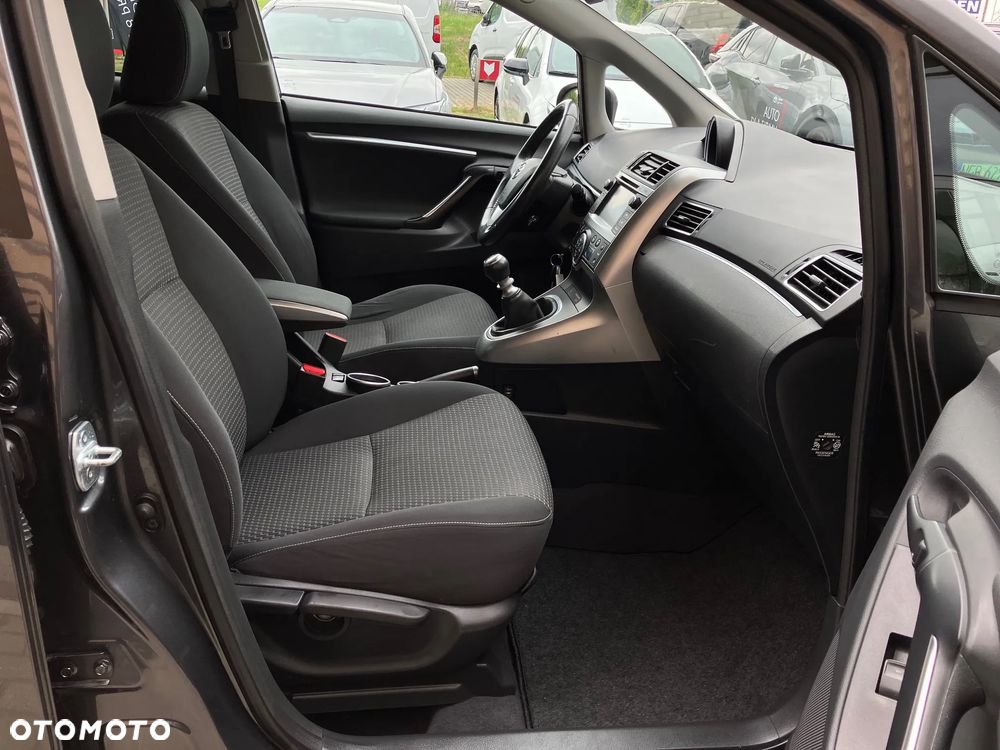 Toyota Verso 1.8 Premium - 14