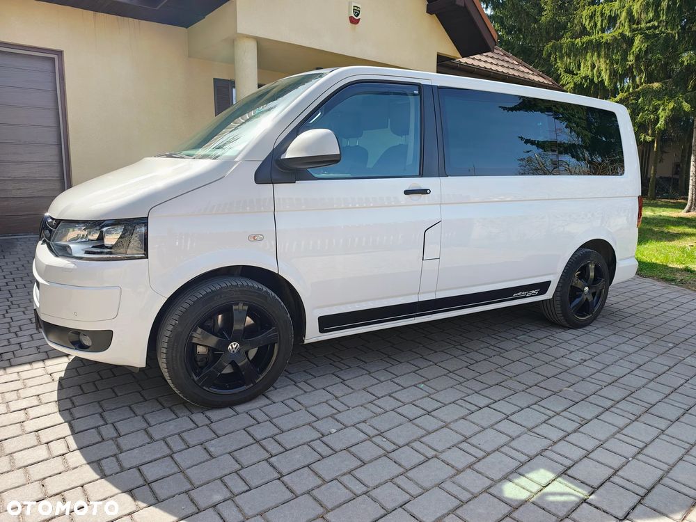 Volkswagen Multivan - 2