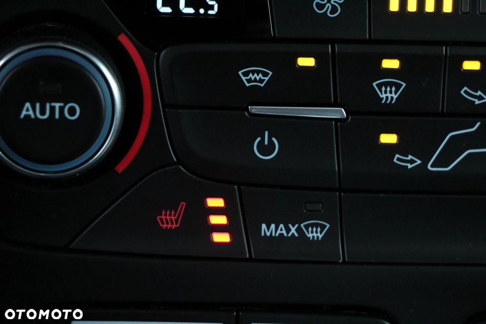 Ford Tourneo Connect 1.5 EcoBlue Titanium - 32