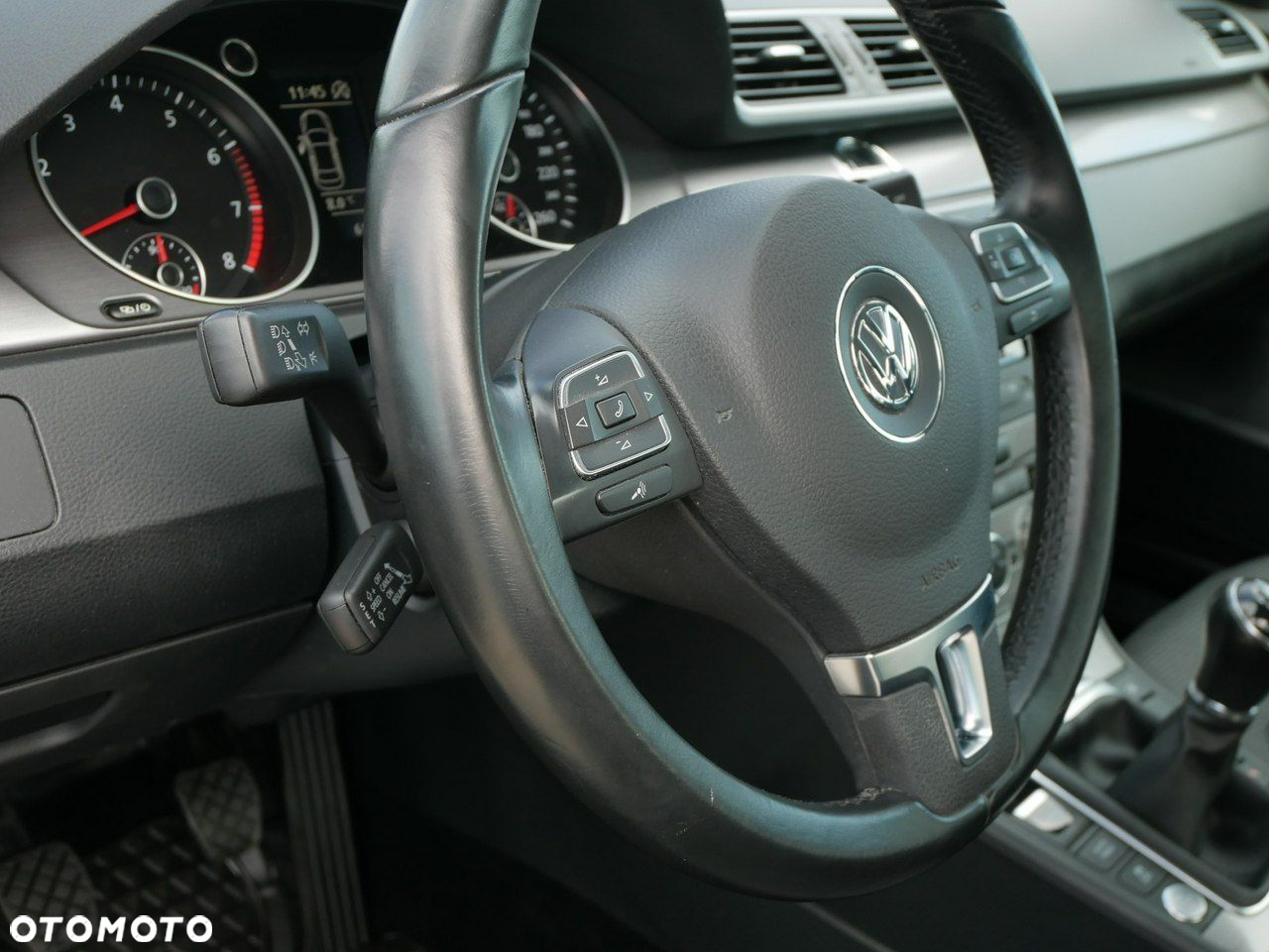 Volkswagen Passat 1.4 TSI BMT Comfortline - 13