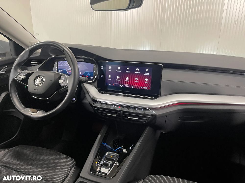 Skoda Octavia Combi 2.0 TDI DSG Ambition - 8