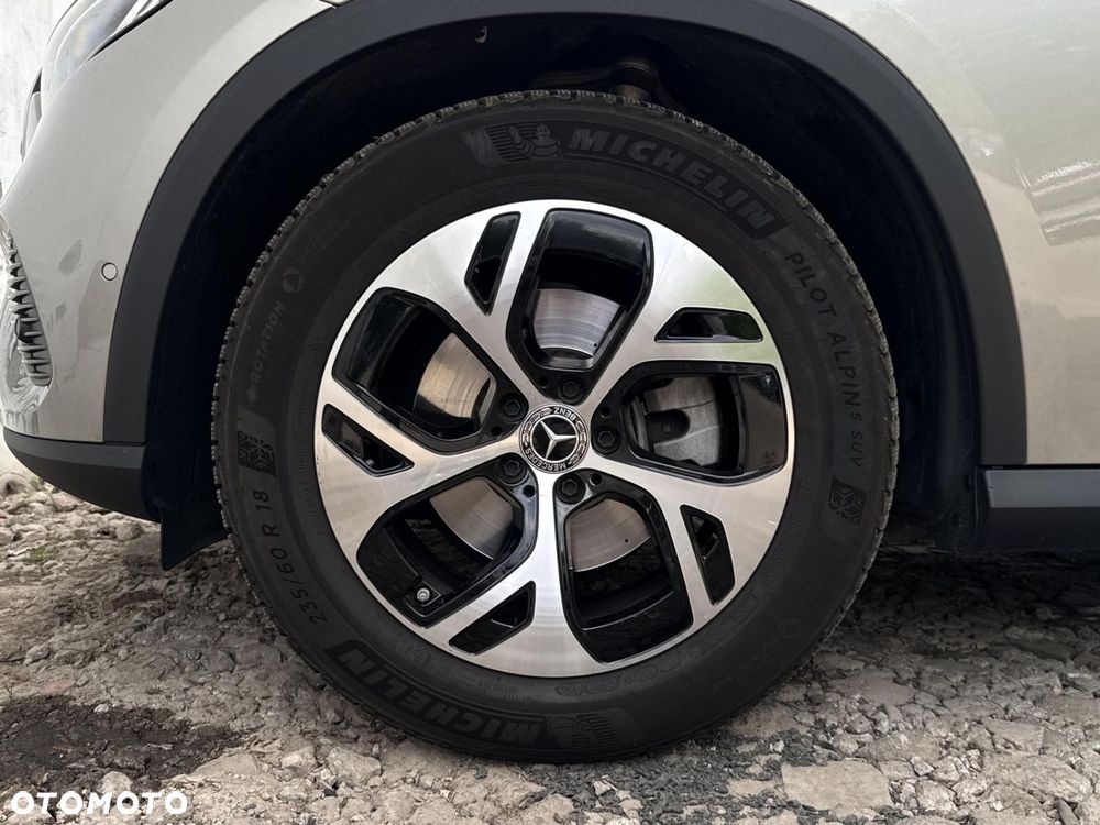 Mercedes-Benz GLC - 24